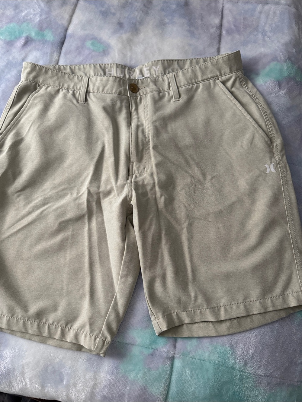 Hurley Men’s Beige Casual Hybrid Shorts